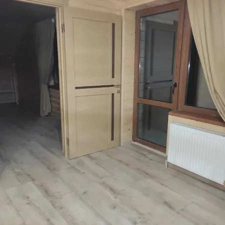 Casa de hóspedes у мирослави *